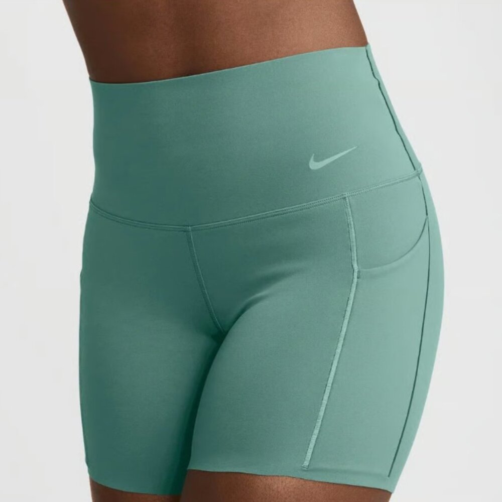 Nike Universa Women's Medium-Support High-Waisted Biker shorts size S
